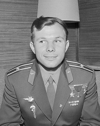 330px-Yuri_Gagarin_(1961)_-_Restoration